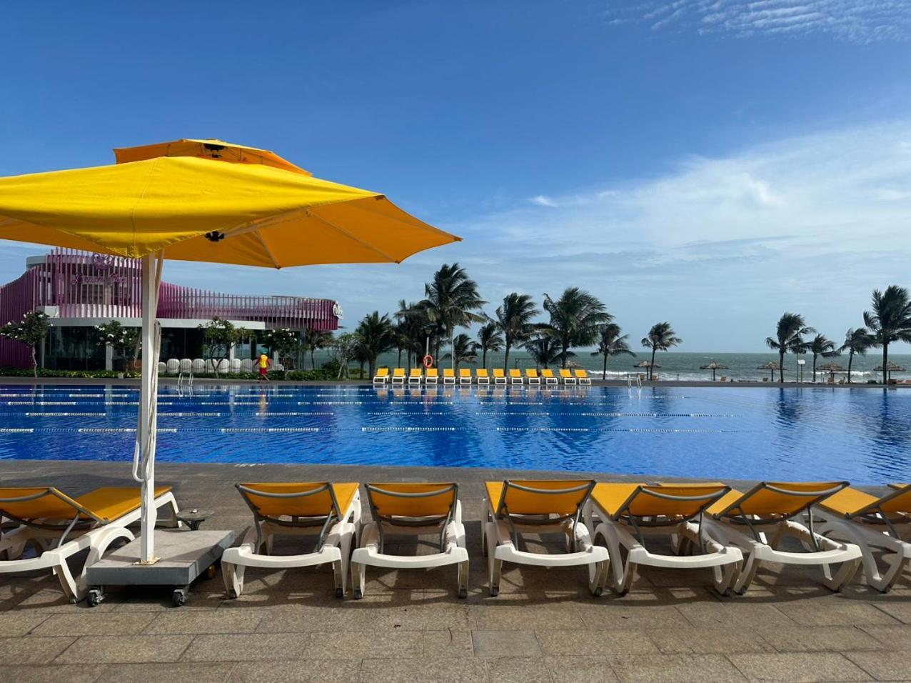 Oceanami Resort & Beach Club Long Hai Exterior foto